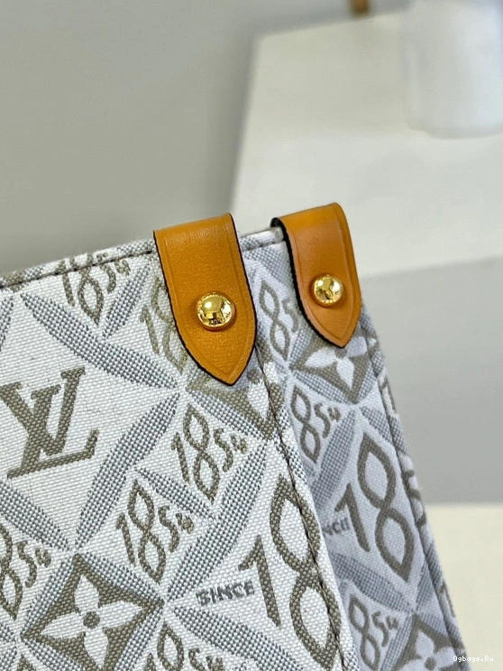 ONTHEGO GM LOUIS VUITTON 0101